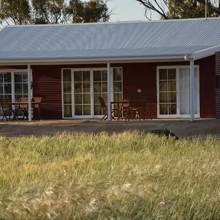 Mary'S Farm Cottages Kukerin Exterior photo
